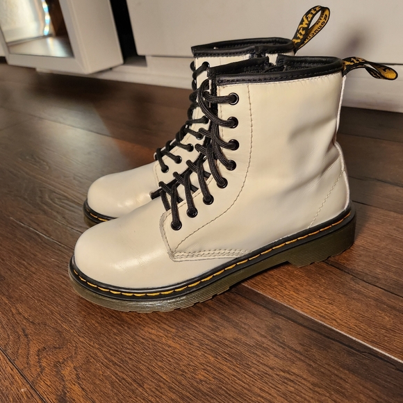 1460 dr martens boots white leather lace up boots size 2 US Junior - Picture 4 of 12